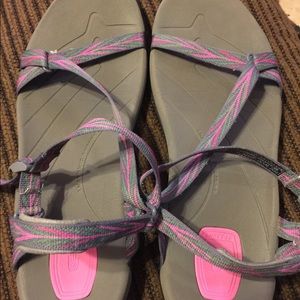 Like new Teva sandals